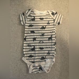 Gerber organic 6 to 9 months, cotton, onesie, tan and gray with dinosaurs